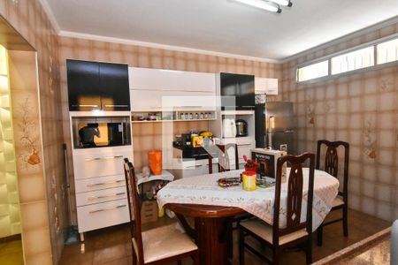 Casa à venda com 170m², 4 quartos e 2 vagasCozinha