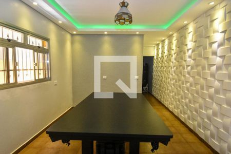 Casa à venda com 170m², 4 quartos e 2 vagasCopa