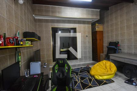 Casa à venda com 170m², 4 quartos e 2 vagasEscritório
