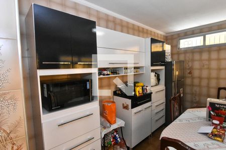 Casa à venda com 170m², 4 quartos e 2 vagasCozinha