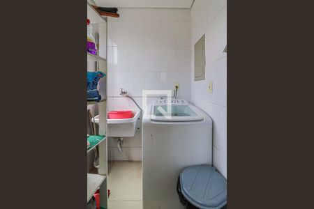 Apartamento à venda com 120m², 2 quartos e 2 vagasCozinha e Área de Serviço