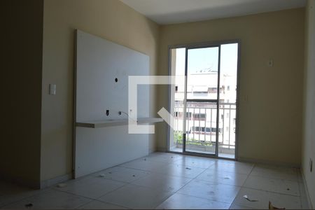 Sala  de apartamento para alugar com 2 quartos, 52m² em Taquara, Rio de Janeiro