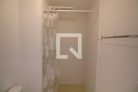 Apartamento à venda com 30m², 1 quarto e sem vaga Apartamento à venda com 30m², 1 quarto e sem vagaBanheiro da Suíte