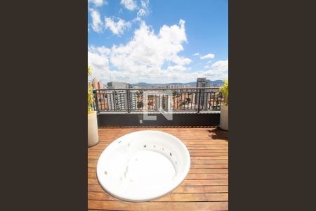 Apartamento à venda com 30m², 1 quarto e sem vaga Apartamento à venda com 30m², 1 quarto e sem vagaÁrea comum - Piscina