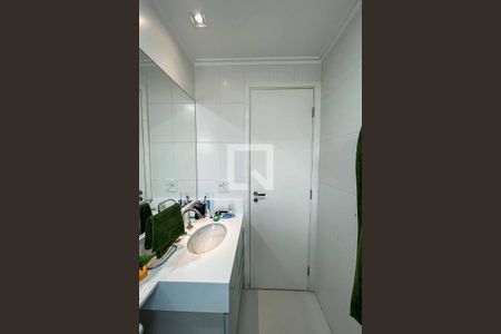Apartamento à venda com 105m², 2 quartos e 2 vagasBanheiro da Suíte