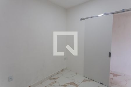 Quarto 2 de casa para alugar com 2 quartos, 70m² em Santa Tereza, Belo Horizonte