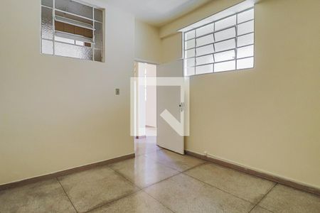 Quarto 1 de kitnet/studio para alugar com 2 quartos, 49m² em Floresta, Belo Horizonte