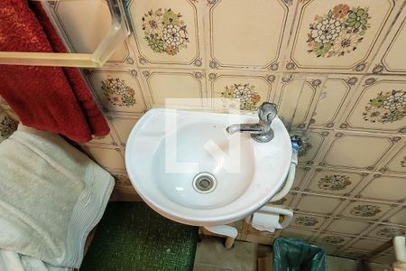 Casa à venda com 150m², 3 quartos e 2 vagas Casa à venda com 150m², 3 quartos e 2 vagasBanheiro de serviço