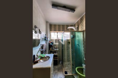 Casa à venda com 150m², 3 quartos e 2 vagas Casa à venda com 150m², 3 quartos e 2 vagasBanheiro Social