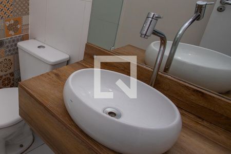 Banheiro  de apartamento à venda com 2 quartos, 47m² em Centro, Diadema