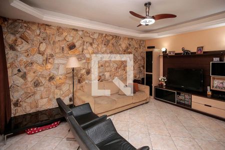 Sala de casa à venda com 3 quartos, 400m² em Piedade, Rio de Janeiro