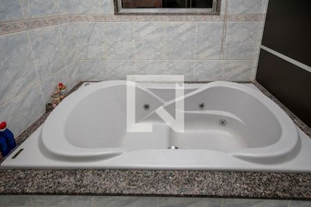 Casa à venda com 400m², 3 quartos e 2 vagasBanheiro Suíte