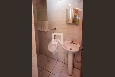 Casa à venda com 400m², 3 quartos e 2 vagasBanheiro Churrasqueira