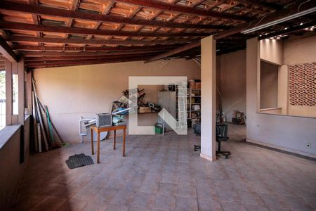 Casa à venda com 400m², 3 quartos e 2 vagasTerraço