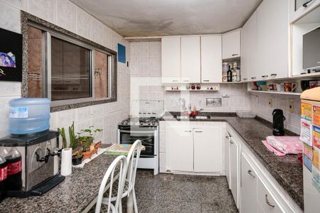 Casa à venda com 400m², 3 quartos e 2 vagasCozinha