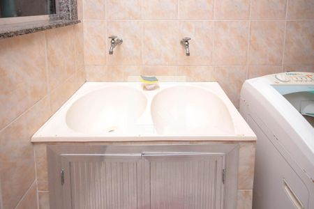 Casa à venda com 400m², 3 quartos e 2 vagasÁrea de Serviço