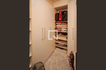 Casa à venda com 400m², 3 quartos e 2 vagasCloset Suíte