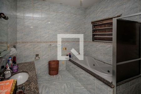 Casa à venda com 400m², 3 quartos e 2 vagasBanheiro Suíte