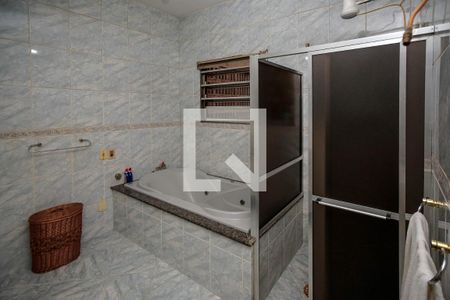 Casa à venda com 400m², 3 quartos e 2 vagasBanheiro Suíte
