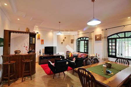 Sala  de casa à venda com 3 quartos, 215m² em Jordanópolis, São Bernardo do Campo