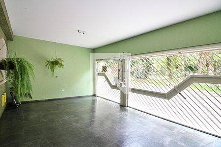 Casa à venda com 215m², 3 quartos e 3 vagasGaragem