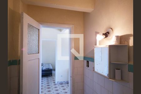 Banheiro de apartamento para alugar com 1 quarto, 50m² em Gonzaguinha, São Vicente
