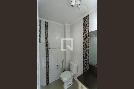 Banheiro de apartamento para alugar com 1 quarto, 54m² em Jardim São Pedro, Porto Alegre