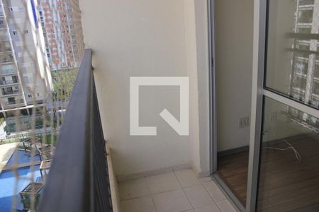 Varanda Sala de apartamento à venda com 3 quartos, 65m² em Jardim Flor da Montanha, Guarulhos