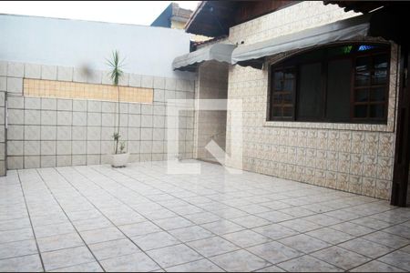 Casa para alugar com 164m², 3 quartos e 3 vagasQuintal