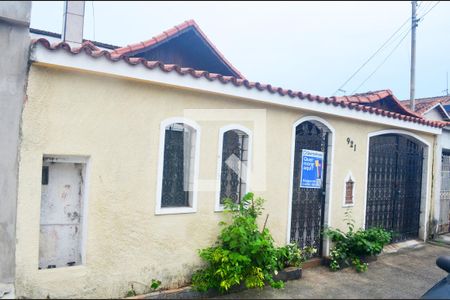 Casa para alugar com 164m², 3 quartos e 3 vagasFachada