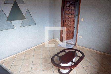 Casa para alugar com 164m², 3 quartos e 3 vagasSuite