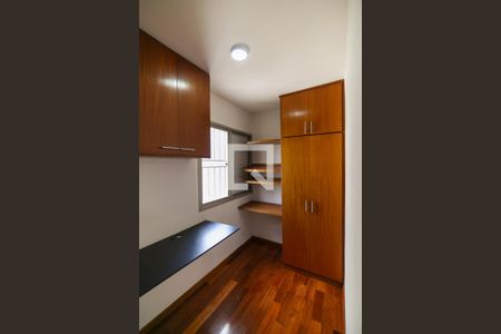 Apartamento à venda com 140m², 4 quartos e 2 vagasEscritório