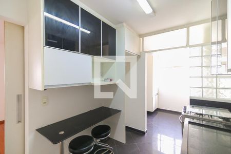 Apartamento à venda com 140m², 4 quartos e 2 vagasCozinha