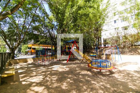 Apartamento à venda com 140m², 4 quartos e 2 vagasÁrea comum - Playground