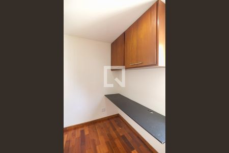 Apartamento à venda com 140m², 4 quartos e 2 vagasEscritório
