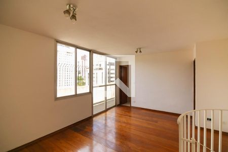 Sala de TV de apartamento para alugar com 4 quartos, 140m² em Jardim Londrina, São Paulo