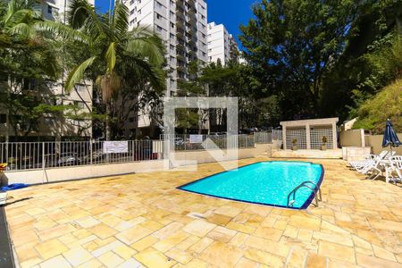 Apartamento à venda com 140m², 4 quartos e 2 vagasÁrea comum - Piscina