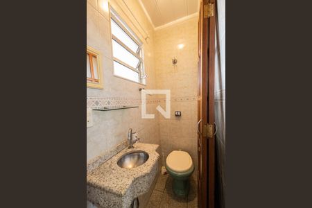 Lavabo de casa para alugar com 2 quartos, 130m² em Vila Esperança, São Paulo