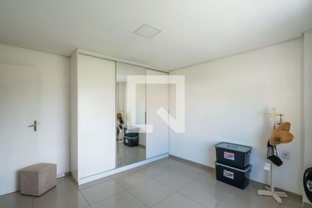 Quarto 1 de apartamento à venda com 2 quartos, 121m² em Medianeira, Porto Alegre