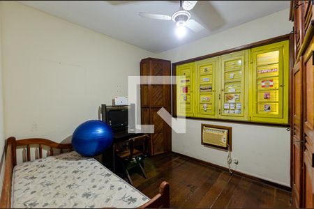 Quarto 1 de casa à venda com 3 quartos, 200m² em São Francisco, Niterói