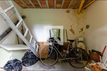 Casa à venda com 200m², 3 quartos e 2 vagas Casa à venda com 200m², 3 quartos e 2 vagasQuarto de Serviço