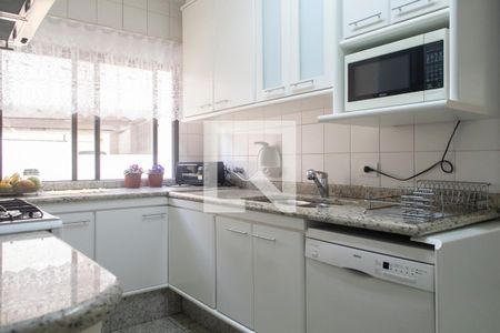 Apartamento à venda com 185m², 3 quartos e 3 vagasCozinha