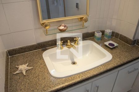 Apartamento à venda com 185m², 3 quartos e 3 vagasBanheiro quarto 3