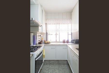Apartamento à venda com 185m², 3 quartos e 3 vagasCozinha