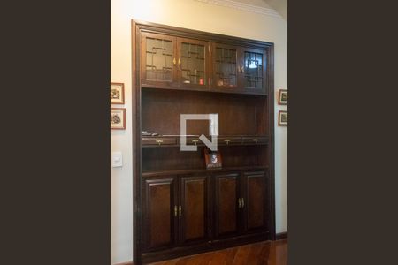 Apartamento à venda com 185m², 3 quartos e 3 vagasCorredor