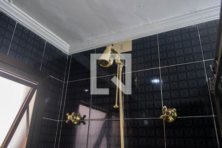 Apartamento à venda com 185m², 3 quartos e 3 vagasBanheiro quarto 1