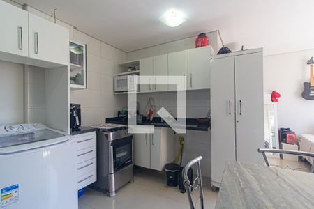Cozinha de kitnet/studio para alugar com 1 quarto, 24m² em Boa Vista , Curitiba