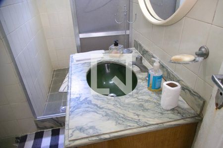 Casa à venda com 1330m², 3 quartos e 3 vagas Casa à venda com 1330m², 3 quartos e 3 vagasBanheiro serviço