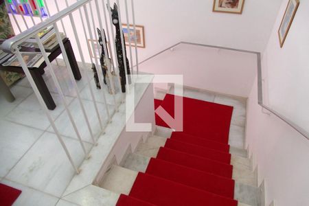 Casa à venda com 1330m², 3 quartos e 3 vagas Casa à venda com 1330m², 3 quartos e 3 vagasHall de entrada