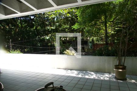 Casa à venda com 1330m², 3 quartos e 3 vagas Casa à venda com 1330m², 3 quartos e 3 vagasQuarto vista